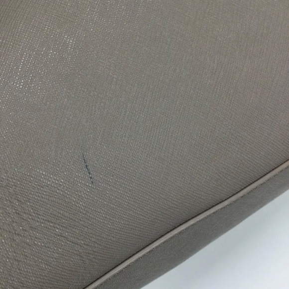 Tory Burch Robinson Tote - Picture 4 of 6